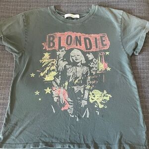 Daydreamer Blondie Graphic Tee in Gray blue with Pink & Yellow Print